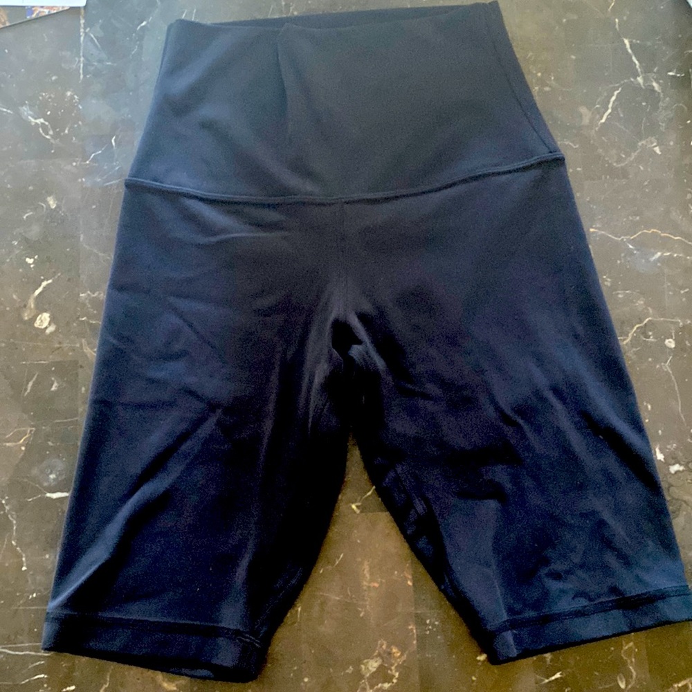 Align Super High Rise Short 10” in Black